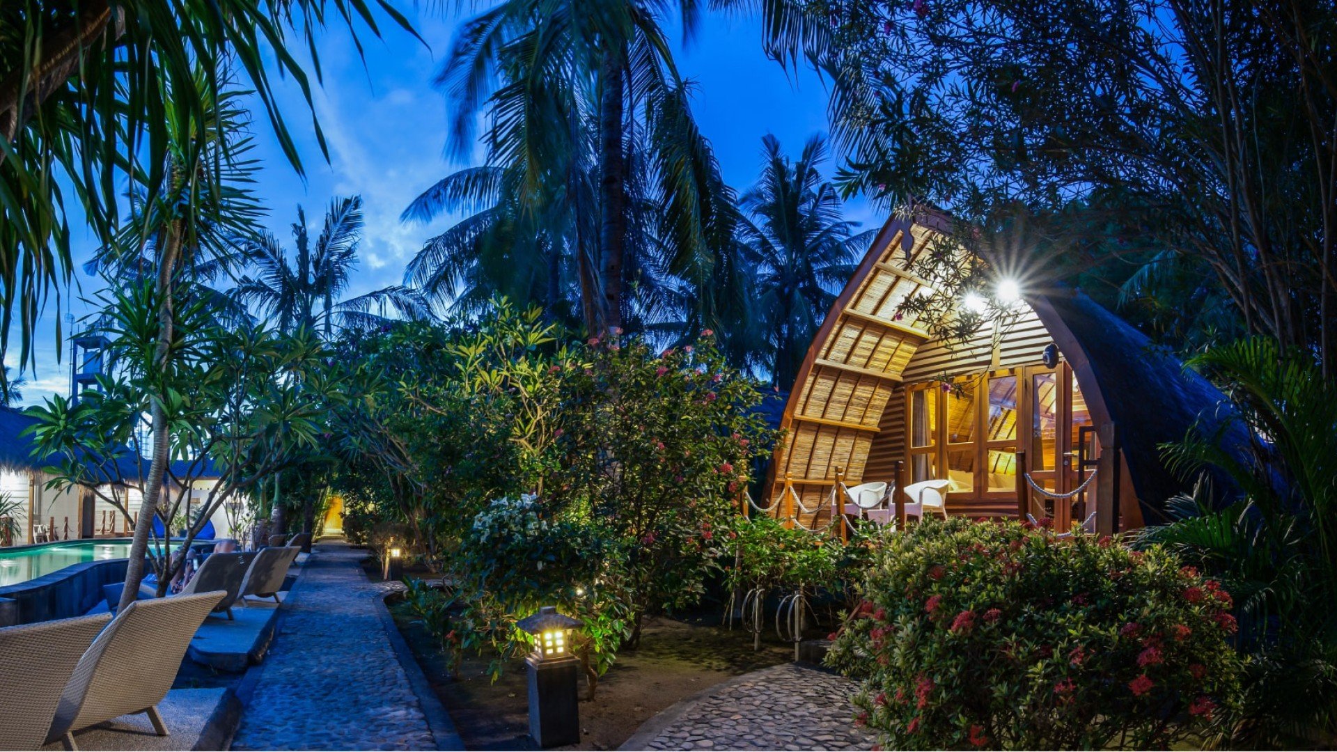 Pool, Traditional lumbung bungalow Gili T